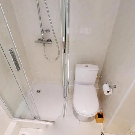 Rénové Avec Balcon Et Garage En Plein Cœur De - Fr-1-196-375 Apartamento *