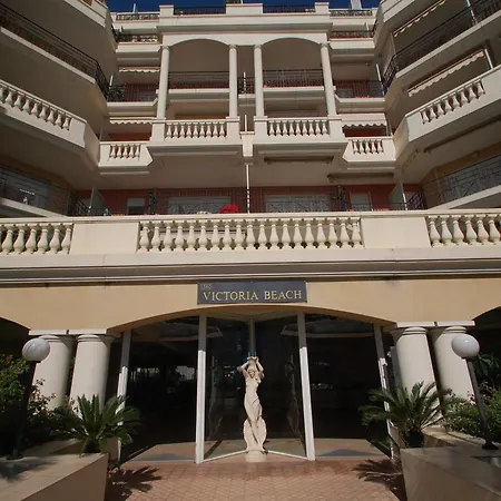 Apartamento Renove Avec Balcon Et Garage En Plein Coeur De - Fr-1-196-375 *